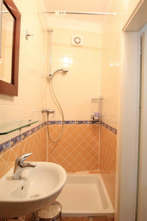 Cres Design Apartments Bagian luar foto