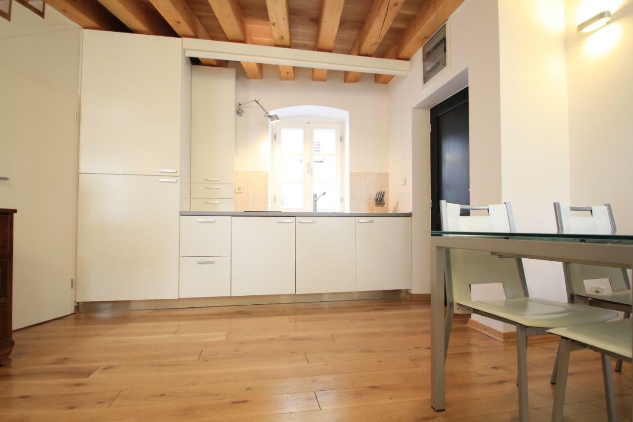 Cres Design Apartments Bagian luar foto